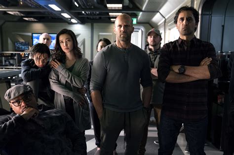 The Meg (2018) Cast and Crew .